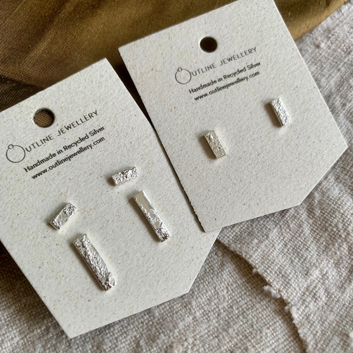 RECTANGLE MINIMALIST EARRINGS IN HAMMERED RECYCLED SILVER