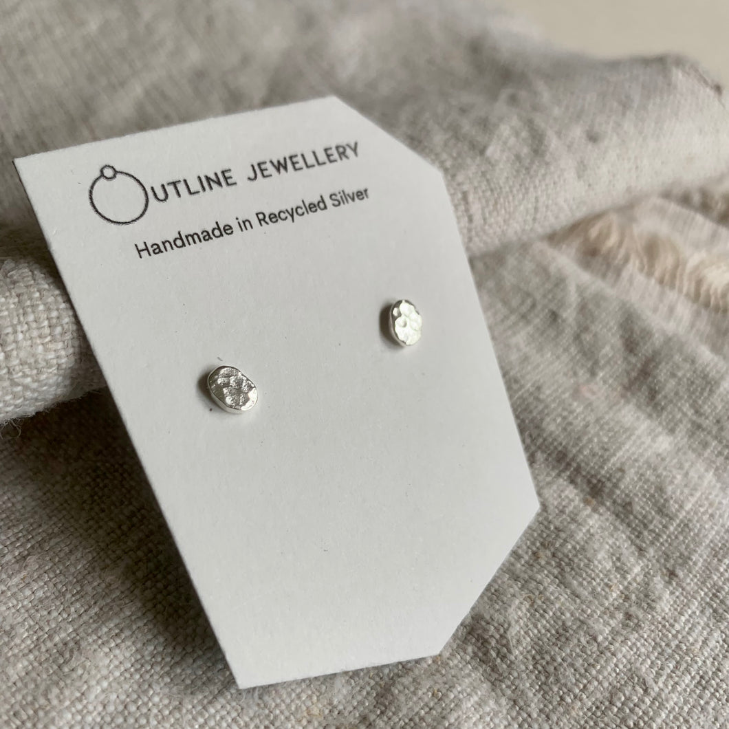 PEBBLE HAMMERED FINISH SILVER STUD EARRINGS