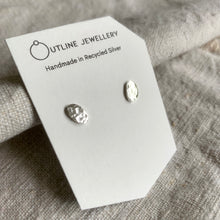 Load image into Gallery viewer, PEBBLE HAMMERED FINISH SILVER STUD EARRINGS