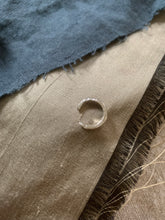 Load image into Gallery viewer, HAMMERED TEXTURE MID- EAR CUFF.