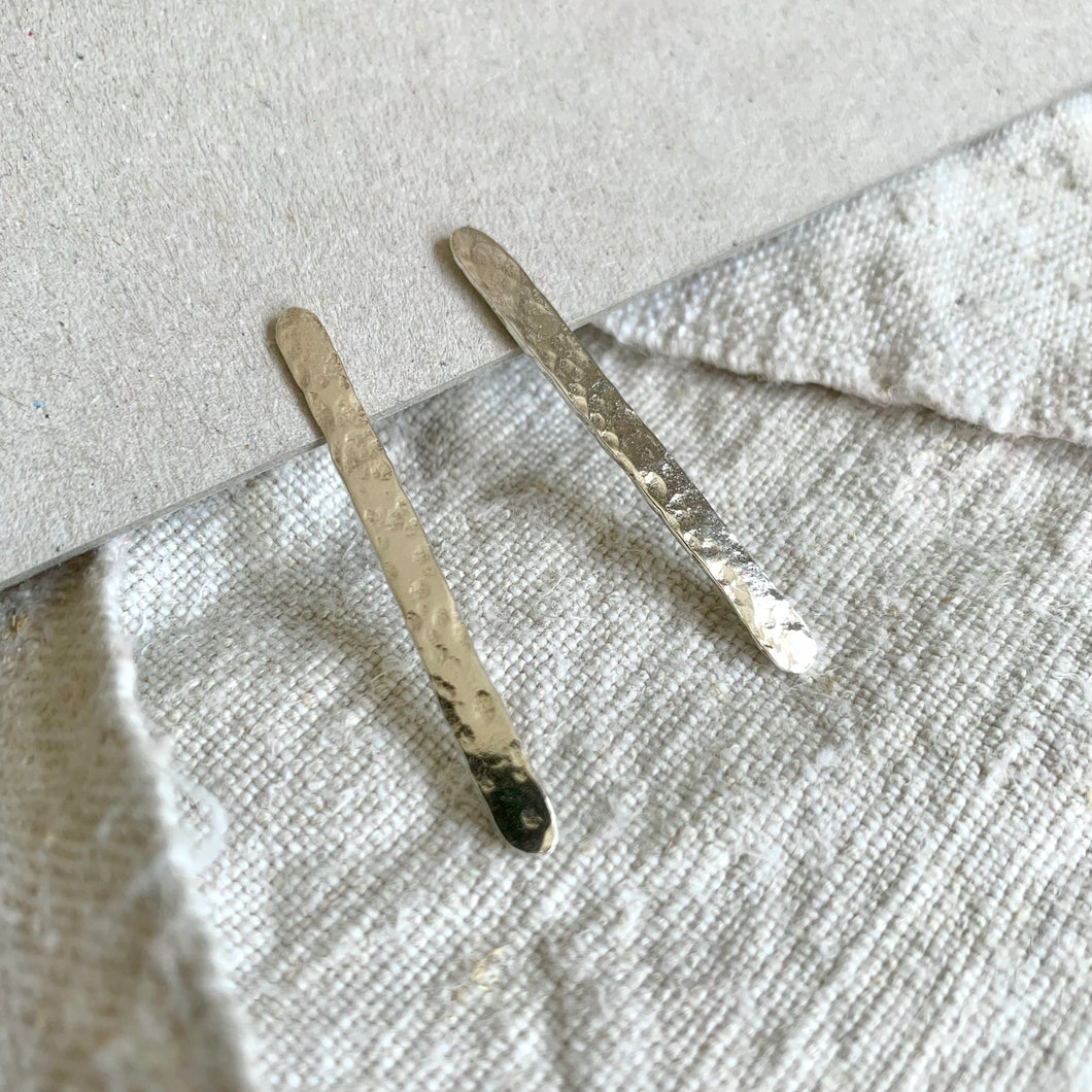 DASH LONG STUD EARRINGS