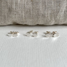 Load image into Gallery viewer, PEBBLE HAMMERED FINISH SILVER STUD EARRINGS