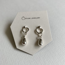 Load image into Gallery viewer, Molten Silver Circle &amp; Droplet Dangle Earrings.
